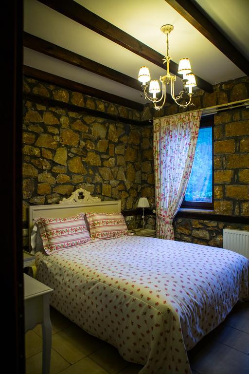 Archontiko Emmanouilidi Suites Káto Loutrákion 外观 照片