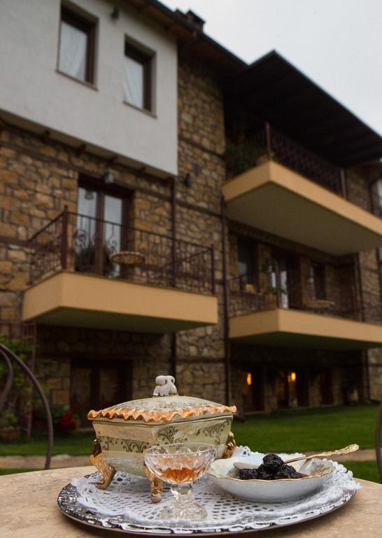Archontiko Emmanouilidi Suites Káto Loutrákion 外观 照片